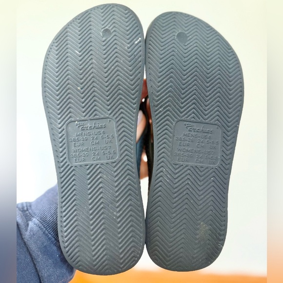 Archies Arch Support Flip Flops | Size 7 Women's (6 Men's) - Picture 6 of 8